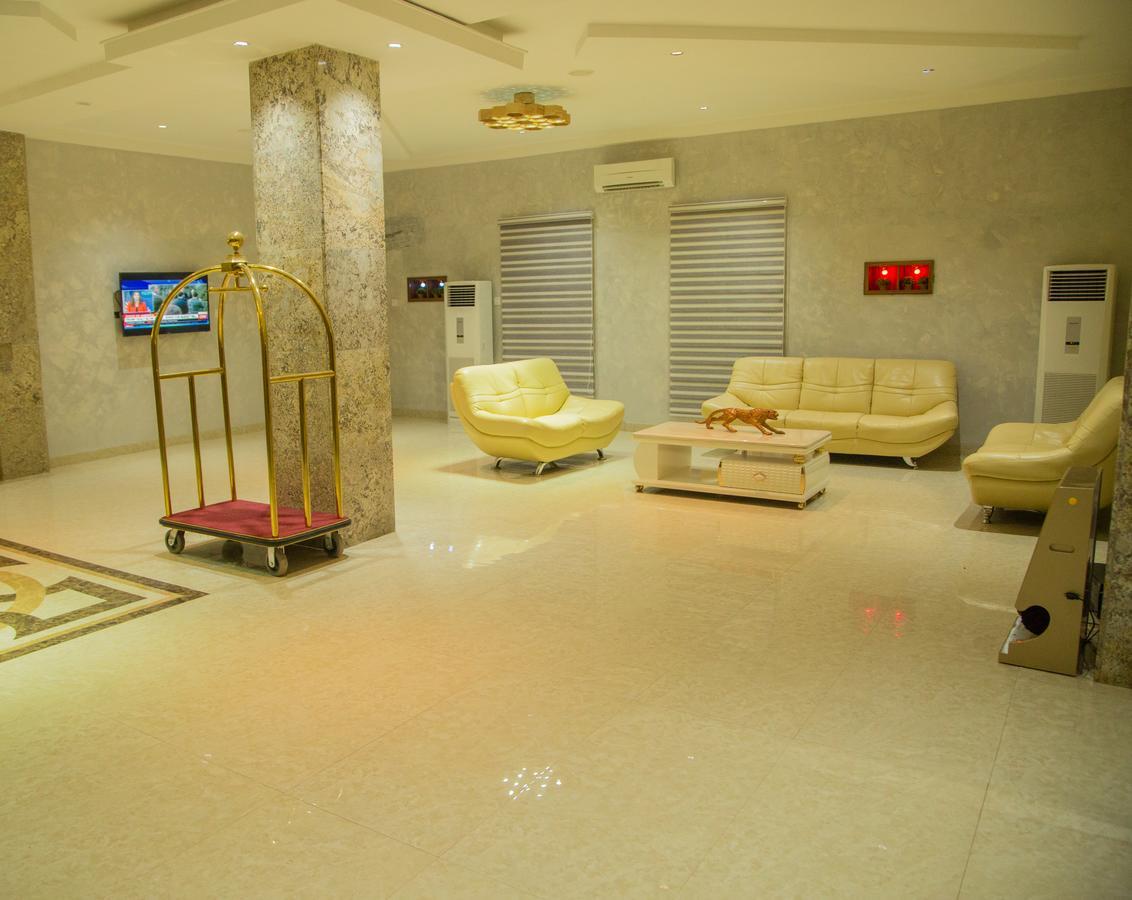 Maxbe Continental Hotel Enugu Exterior photo