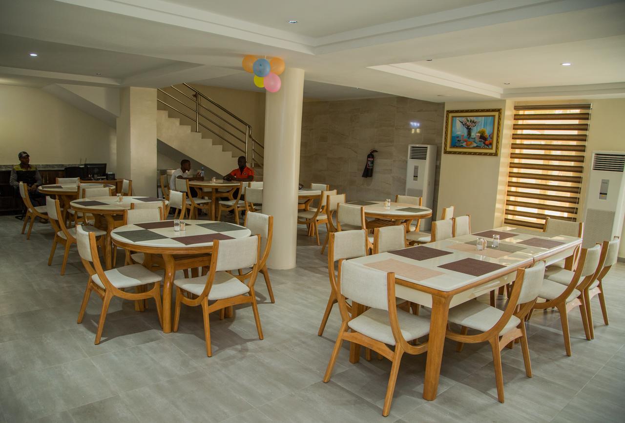Maxbe Continental Hotel Enugu Exterior photo